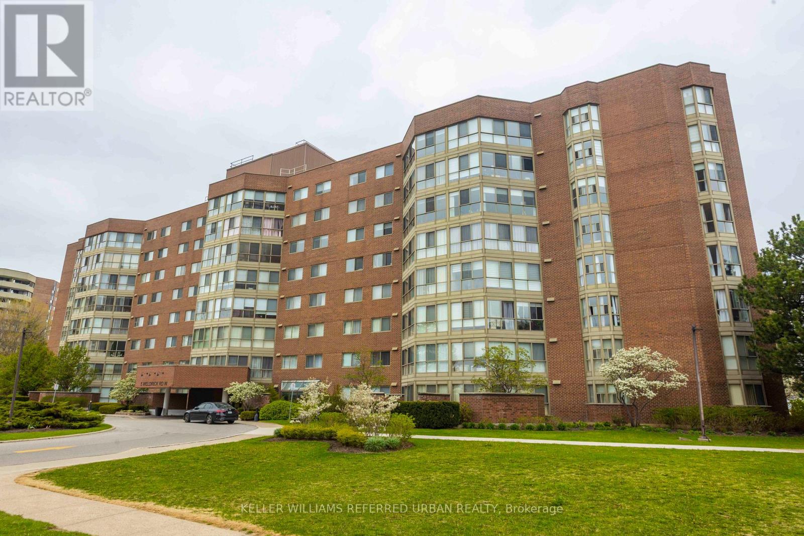 508 - 5 Weldrick Road W, Richmond Hill, Ontario  L4C 8S9 - Photo 2 - N12144775