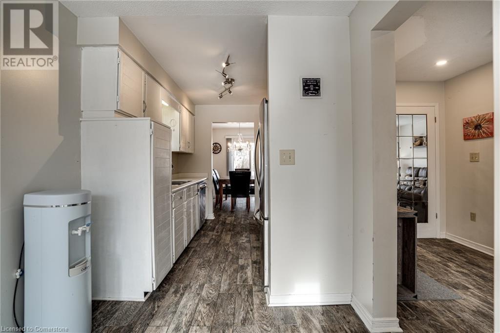 29 Capri Street, Thorold, Ontario  L2V 4W7 - Photo 8 - 40728116