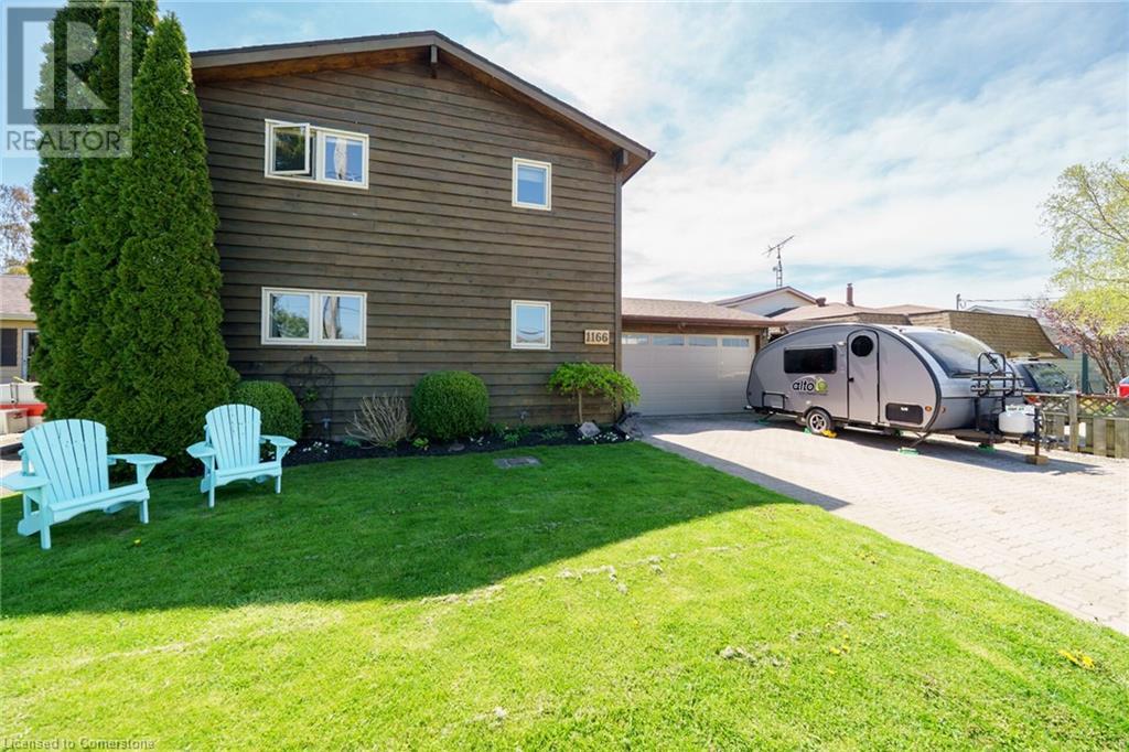 Property at 1166 LAKESHORE Road image 4