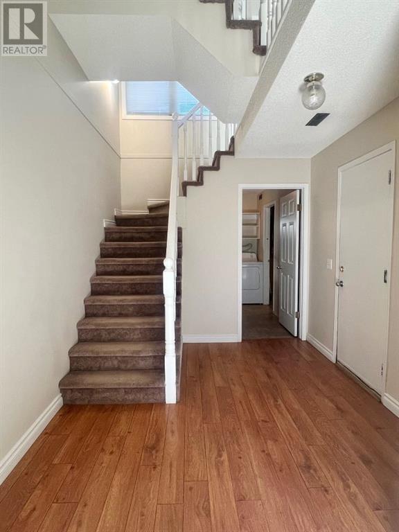 Property at 93 Coachway Gardens SW image 2
