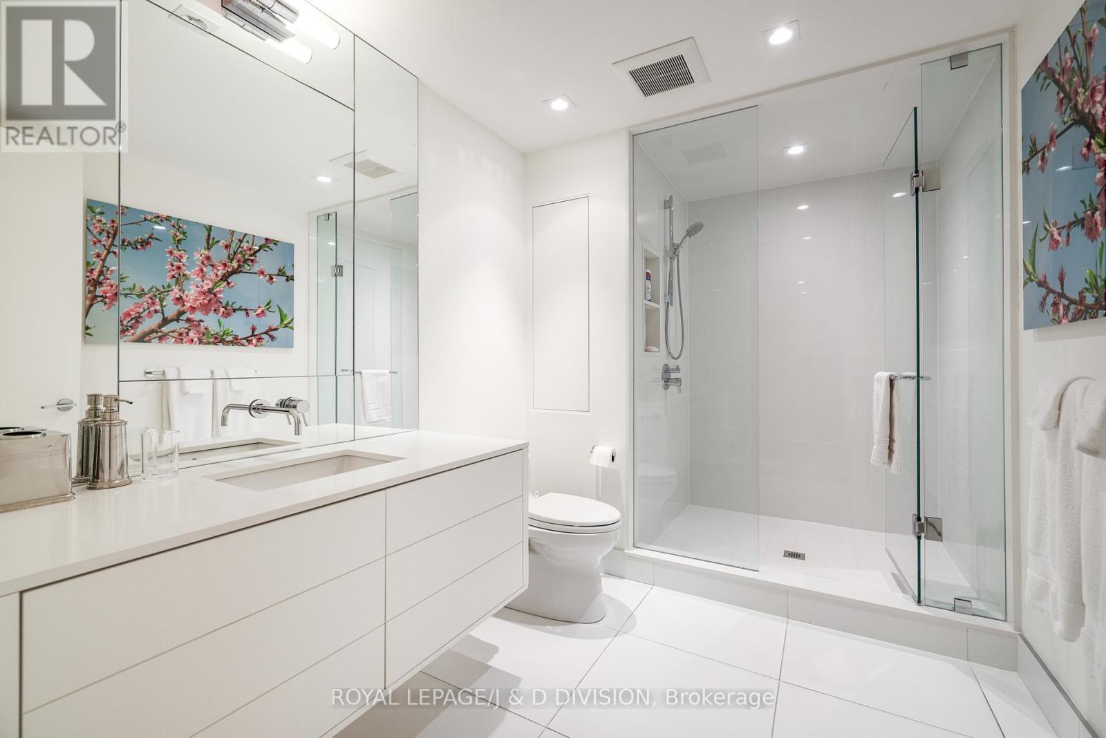 20 Forest Glen Crescent, Toronto, Ontario  M4N 2E8 - Photo 43 - C12144839