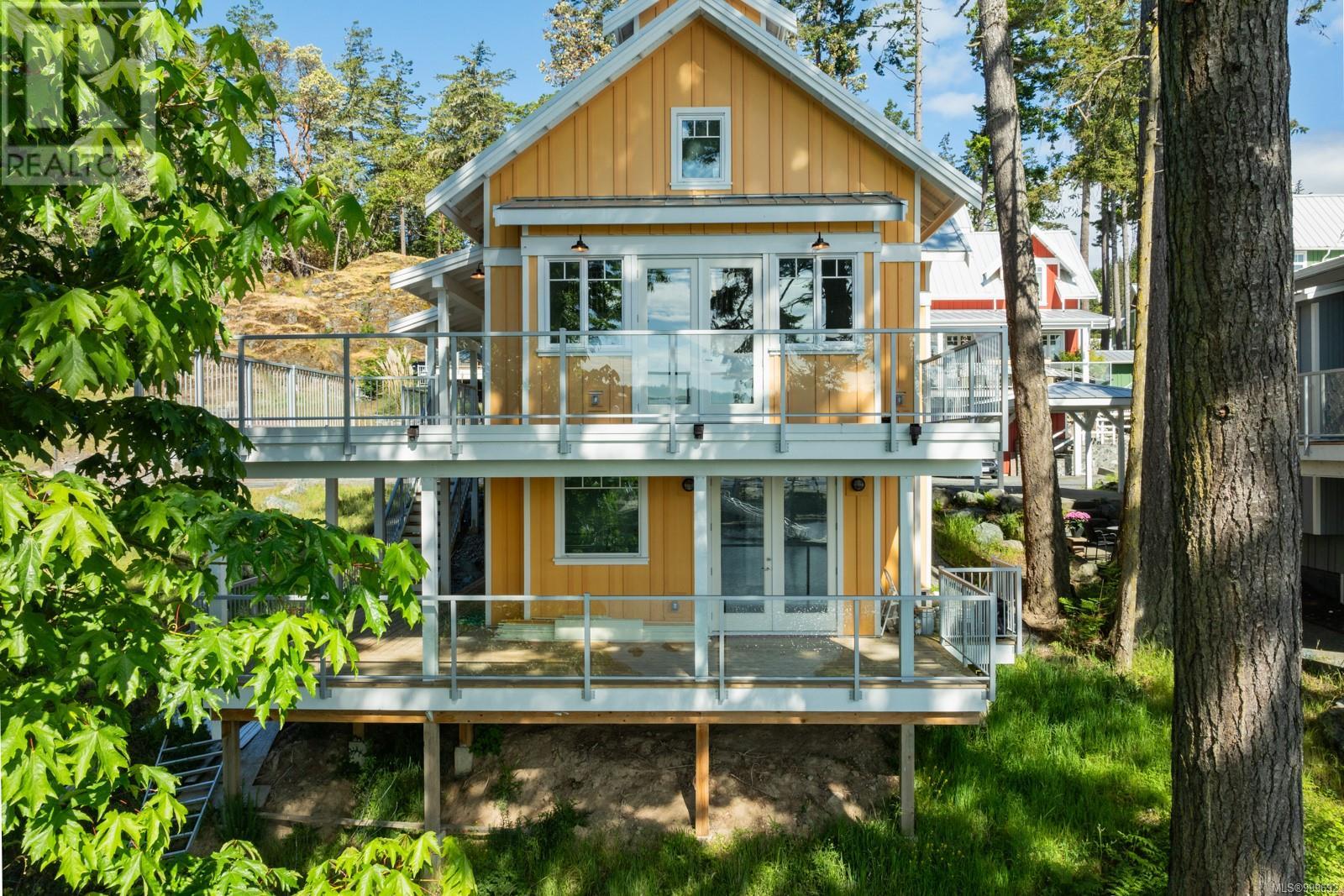 Property at 1155 Marina Dr image 1