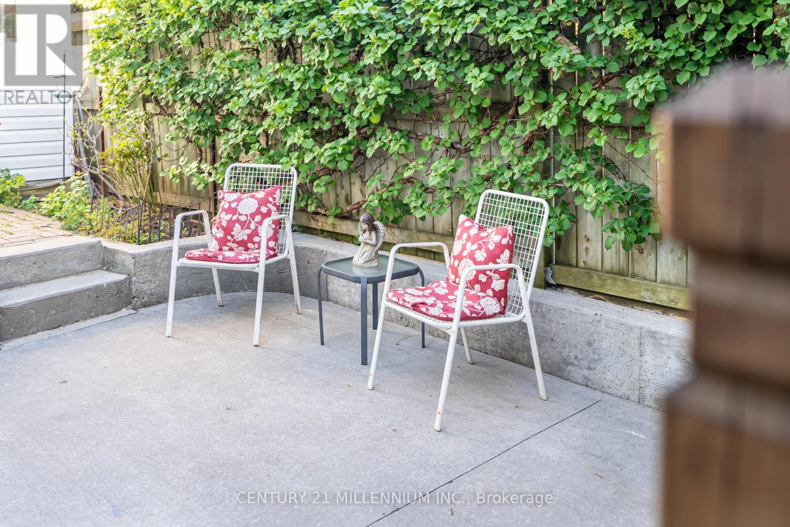 9 Spring Grove Avenue, Toronto, Ontario  M6N 3H2 - Photo 33 - W12144866