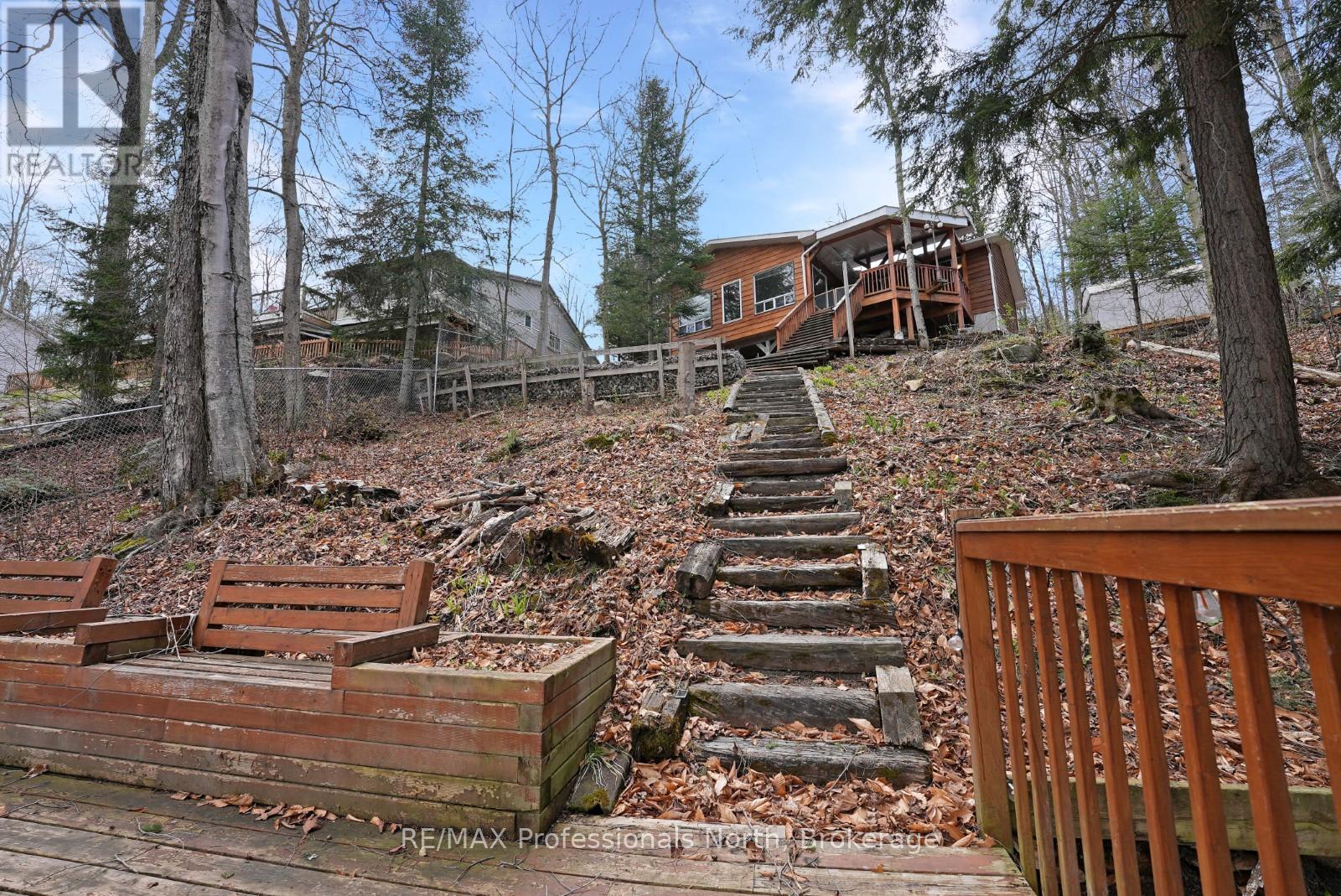 1039 Mink Road, Dysart Et Al, Ontario  K0M 1S0 - Photo 36 - X12145276