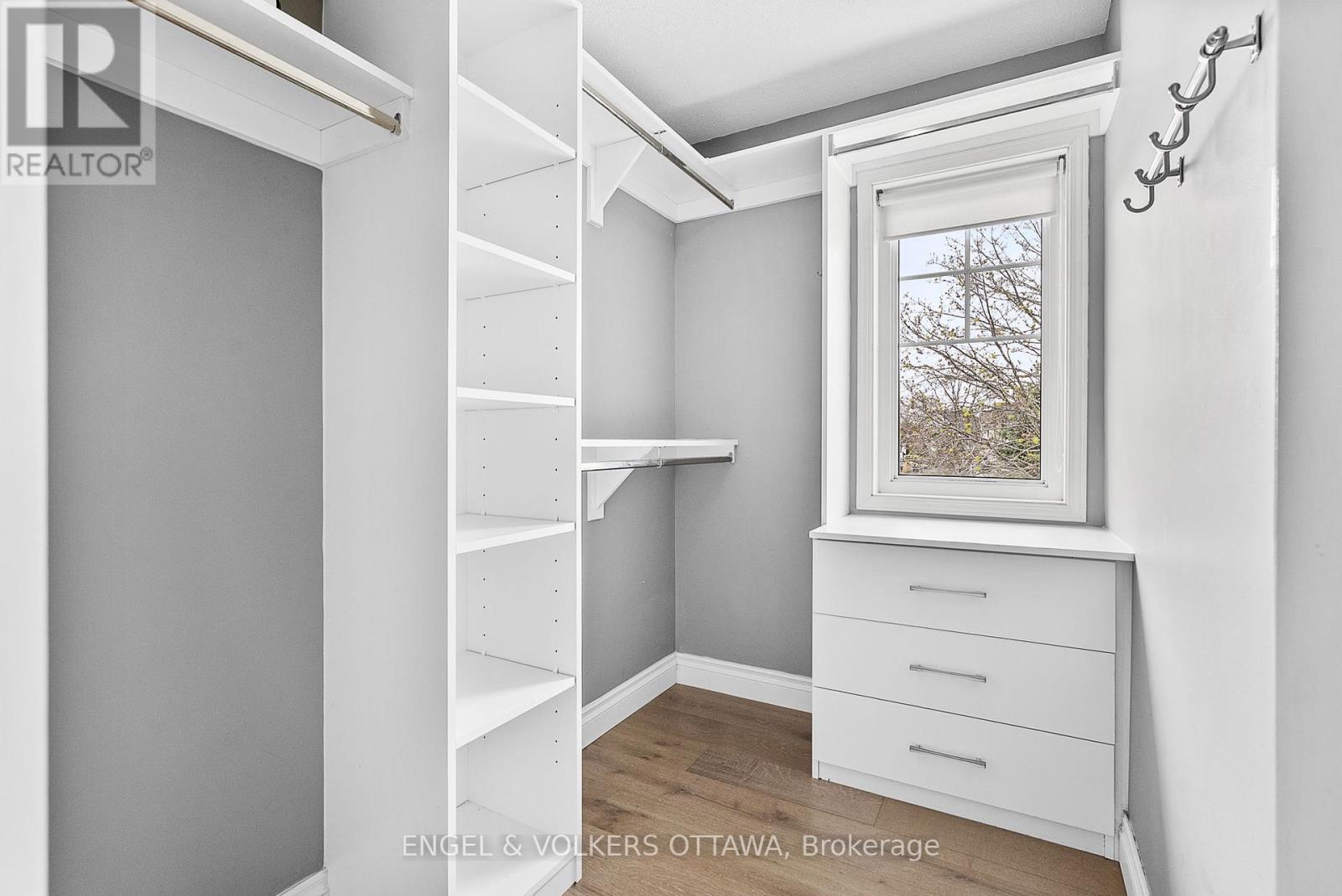 26 Thresher Avenue, Ottawa, Ontario  K2S 1X8 - Photo 19 - X12145177