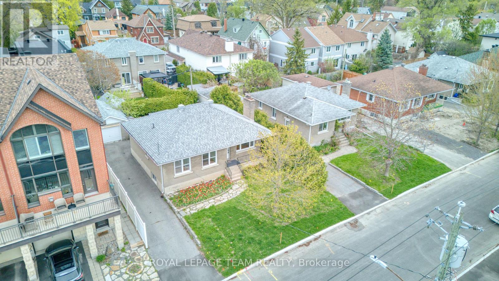 53 Drouin Avenue, Ottawa, Ontario  K1K 2A6 - Photo 18 - X12145194