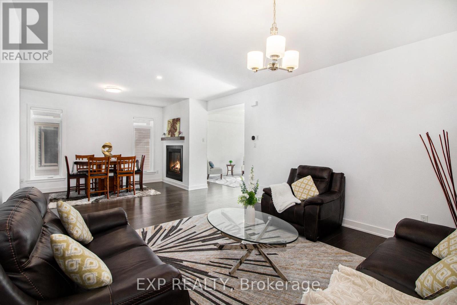 908 Embankment Street, Ottawa, Ontario  K2S 2P4 - Photo 7 - X12145214