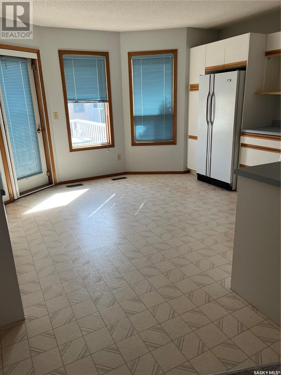 Property at 310 610 Perehudoff CRESCENT image 3