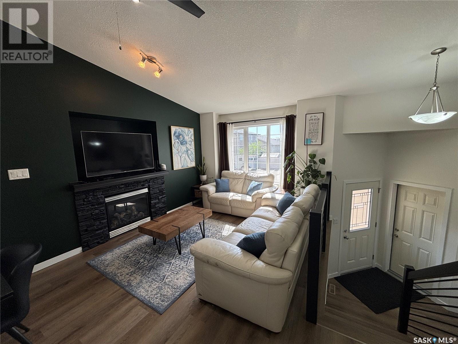 Property at 4253 Preston CRESCENT image 4