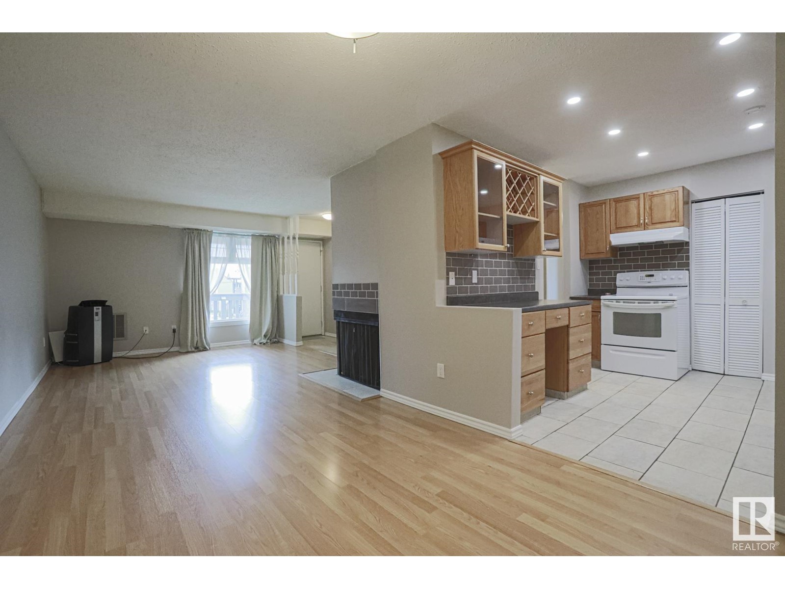 5922 172 St Nw, Edmonton, Alberta  T6M 1B4 - Photo 8 - E4436179