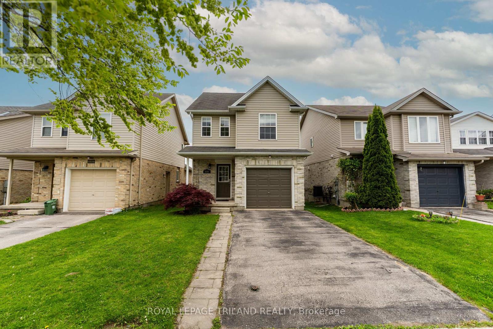 1824 BLOOM CRESCENT, London North, Ontario