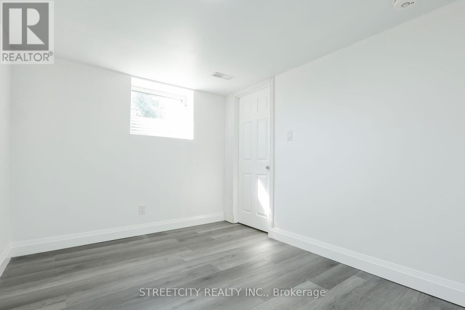 57 Amy Crescent, London East (East C), Ontario  N5Y 4A5 - Photo 26 - X12145294