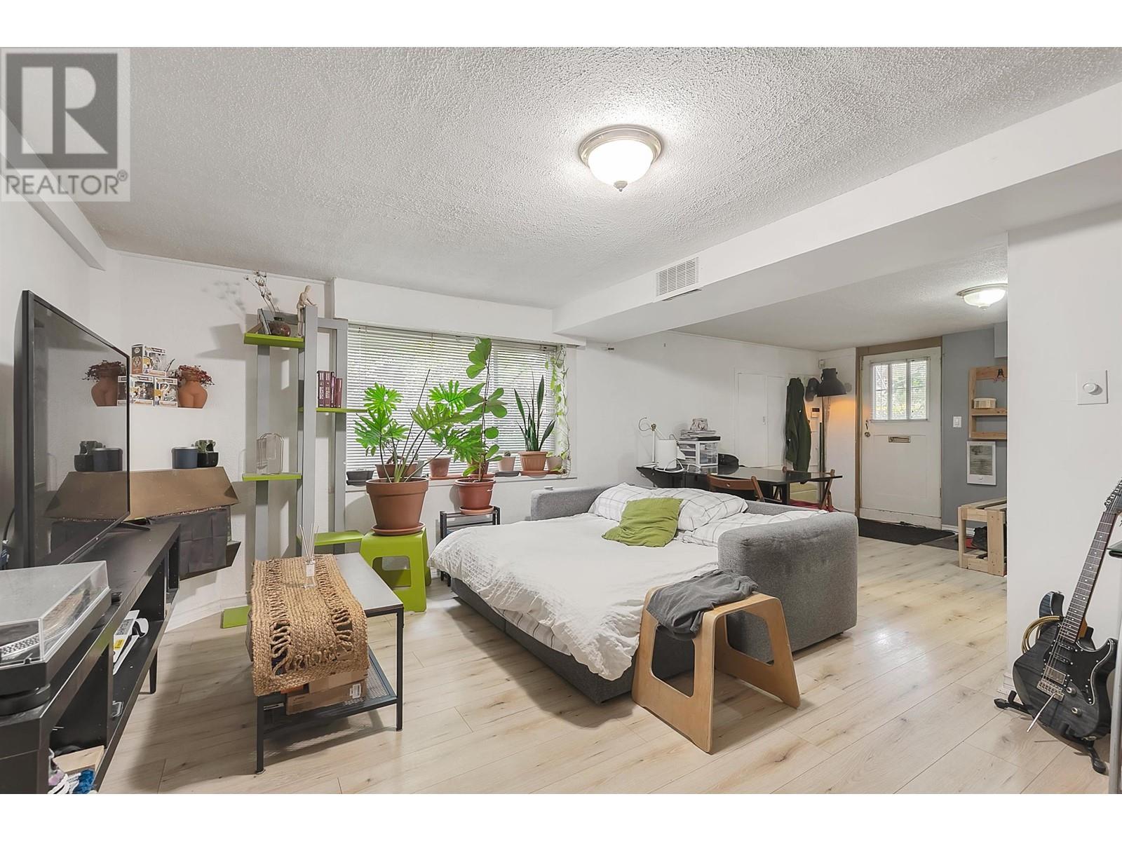 2820 W 11th Avenue, Vancouver, British Columbia  V6K 2M1 - Photo 36 - R3001543
