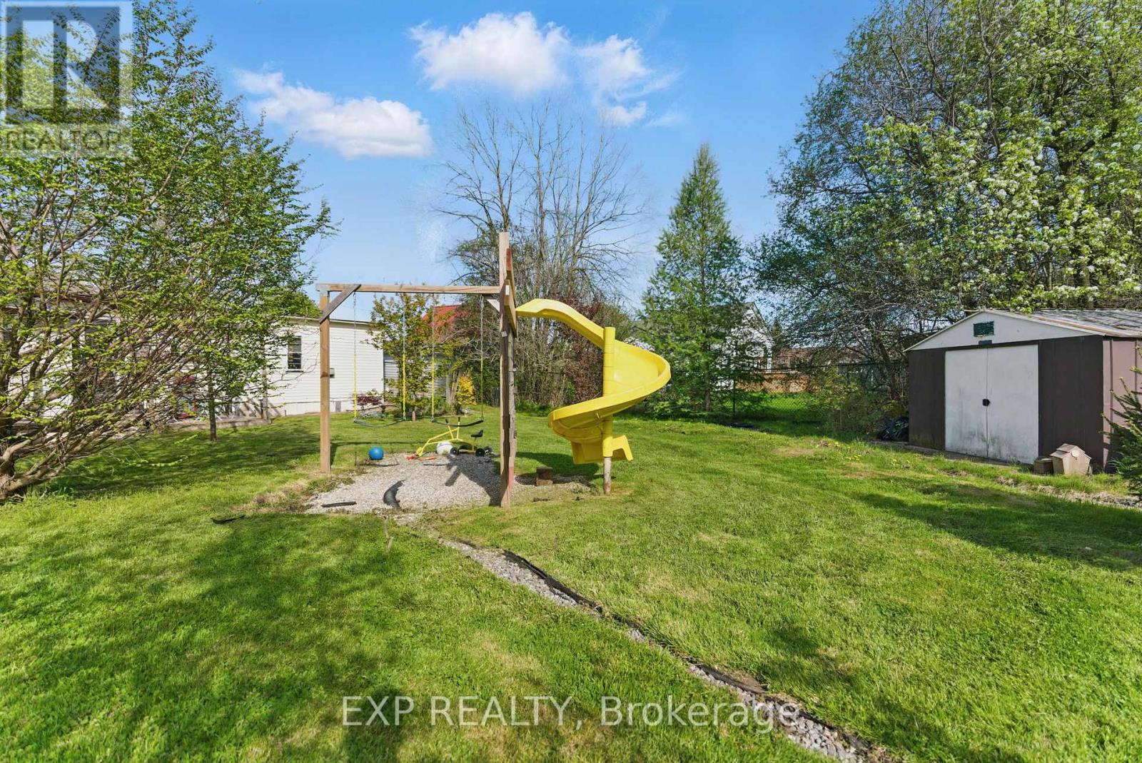 99 Joseph Street, Fort Erie, Ontario  L2A 5J6 - Photo 20 - X12145337