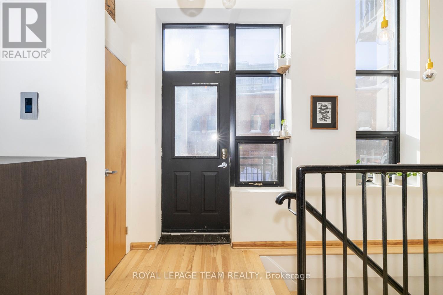 109 - 255 Argyle Avenue, Ottawa, Ontario  K2P 2N7 - Photo 7 - X12144864