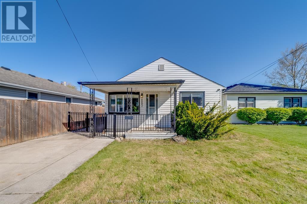 4482 GRAND MARAIS, Windsor, Ontario