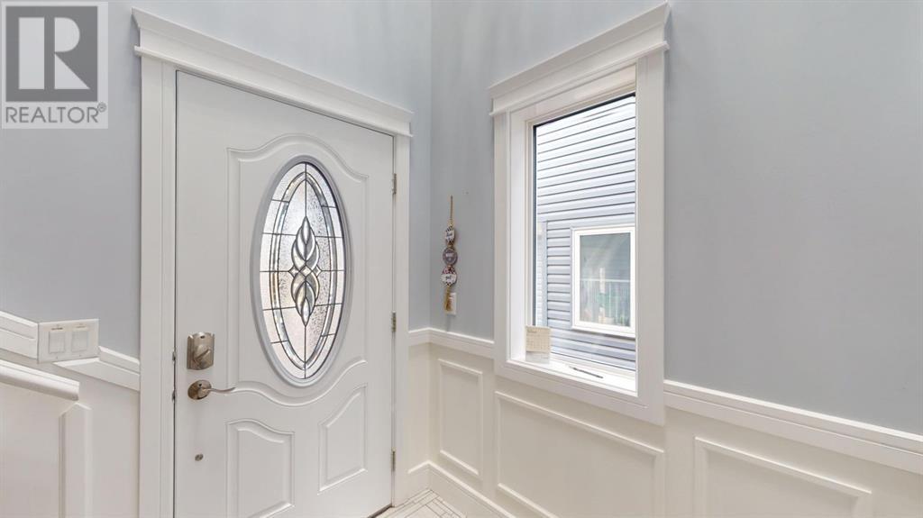 Property at 135 Airmont Court image 3