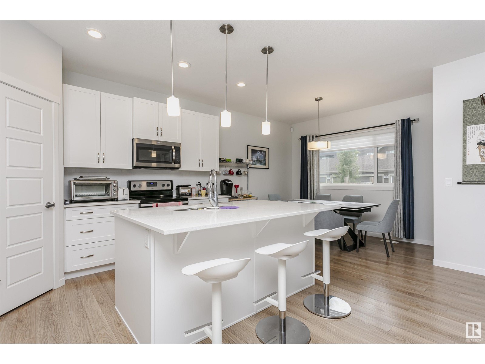 7575 176 Av Nw, Edmonton, Alberta  T5Z 0R3 - Photo 11 - E4436188