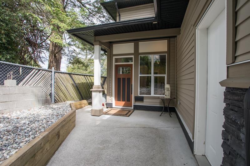1598 Parker Place, White Rock, British Columbia  V4B 4S5 - Photo 4 - R3000237