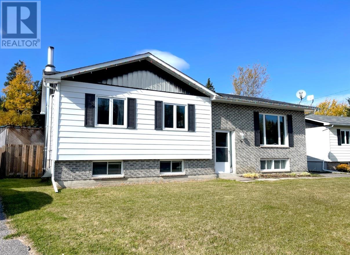 52 Matachewan Rd, Manitouwadge, Ontario  P0T 2C0 - Photo 1 - TB251158