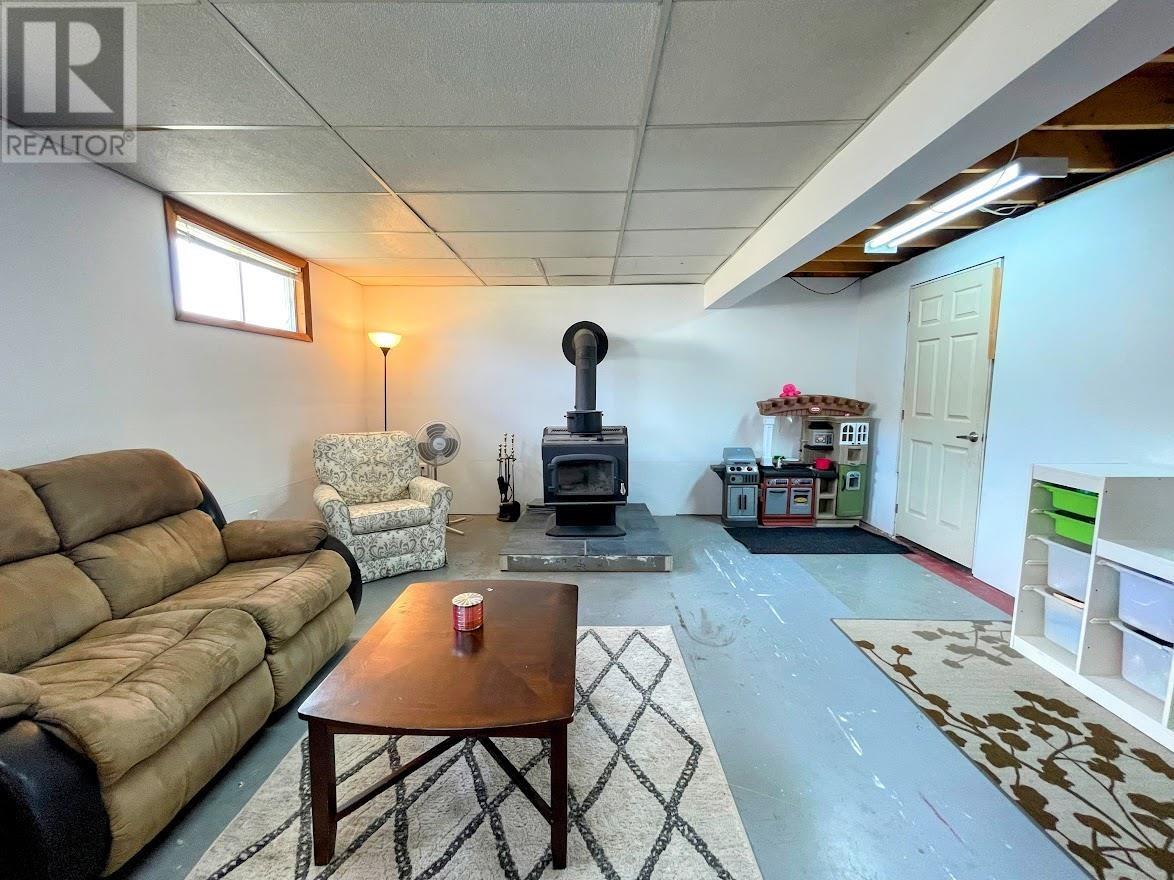 52 Matachewan Rd, Manitouwadge, Ontario  P0T 2C0 - Photo 23 - TB251158