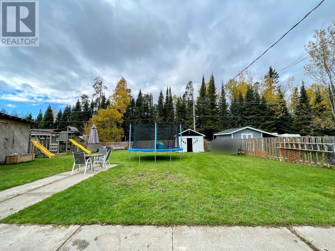 52 Matachewan Rd, Manitouwadge, Ontario  P0T 2C0 - Photo 34 - TB251158