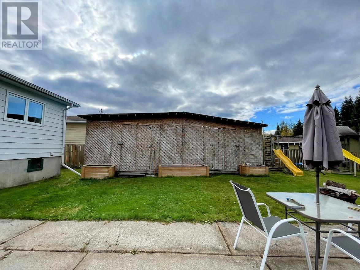 52 Matachewan Rd, Manitouwadge, Ontario  P0T 2C0 - Photo 38 - TB251158