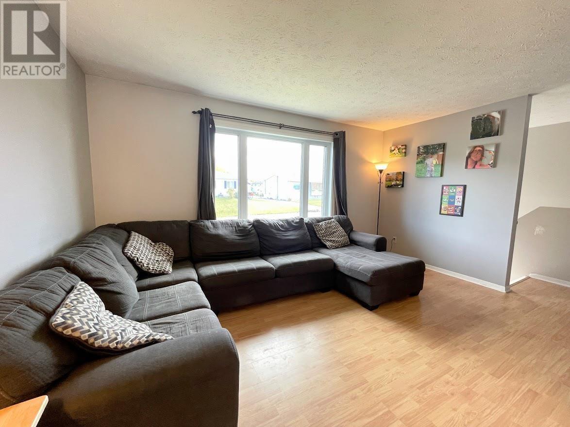 52 Matachewan Rd, Manitouwadge, Ontario  P0T 2C0 - Photo 7 - TB251158