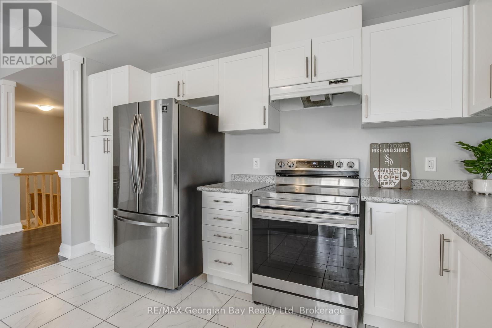 14 Beausoleil Drive, Penetanguishene, Ontario  L9M 0V8 - Photo 11 - S12145333