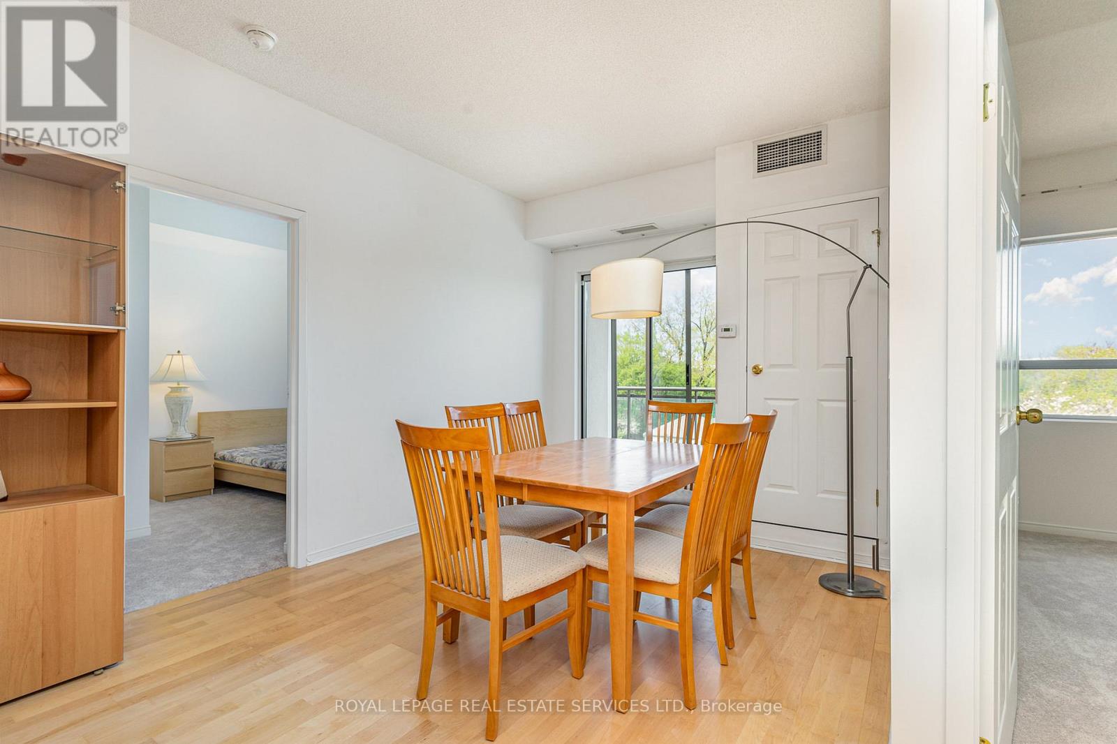 303 - 778 Sheppard Avenue W, Toronto, Ontario  M3H 6B7 - Photo 5 - C12145147