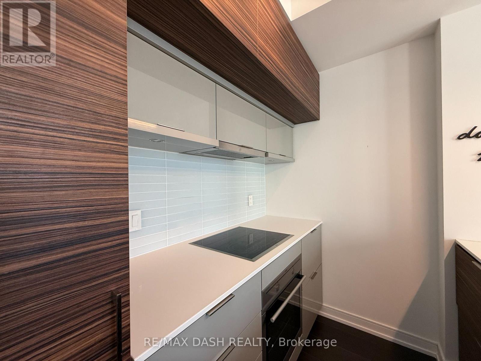 2501 - 88 Scott Street, Toronto, Ontario  M5E 0A9 - Photo 4 - C12145199