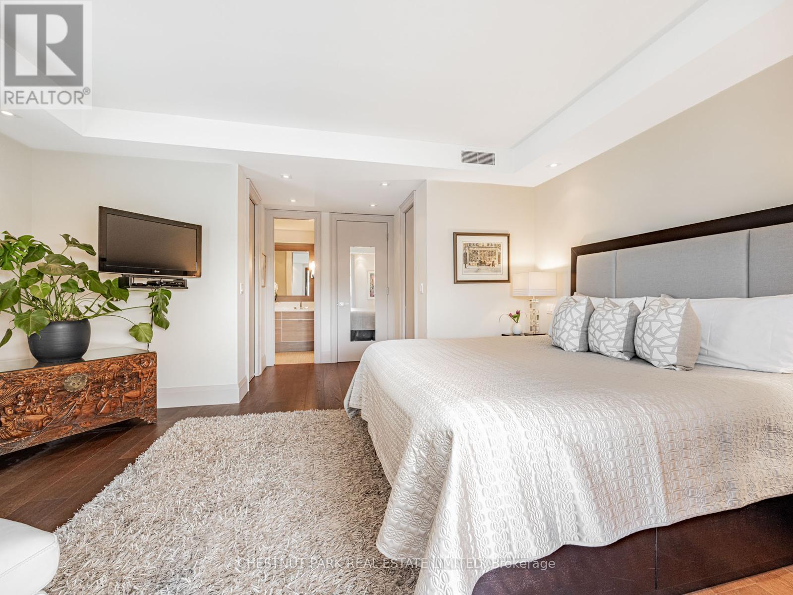 8 - 423 Avenue Road, Toronto, Ontario  M4V 2H7 - Photo 18 - C12145254