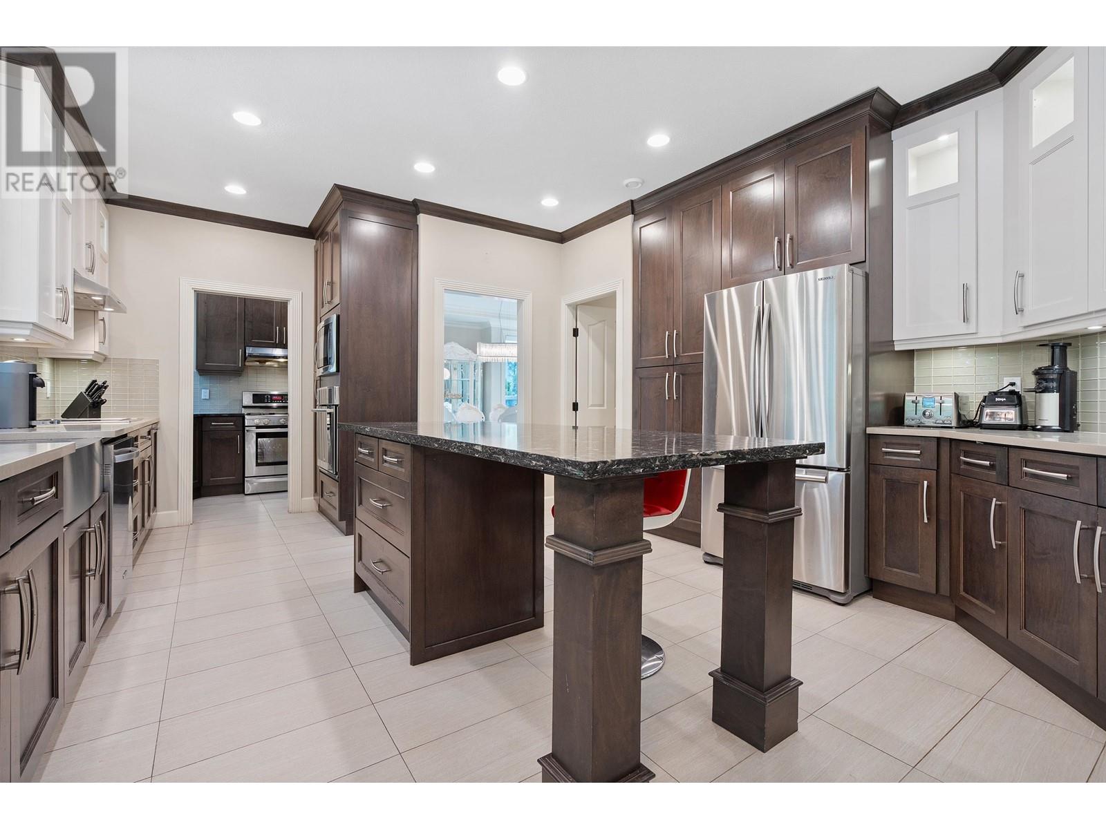 2989 Forestridge Place, Coquitlam, British Columbia  V3E 3M6 - Photo 10 - R3002208