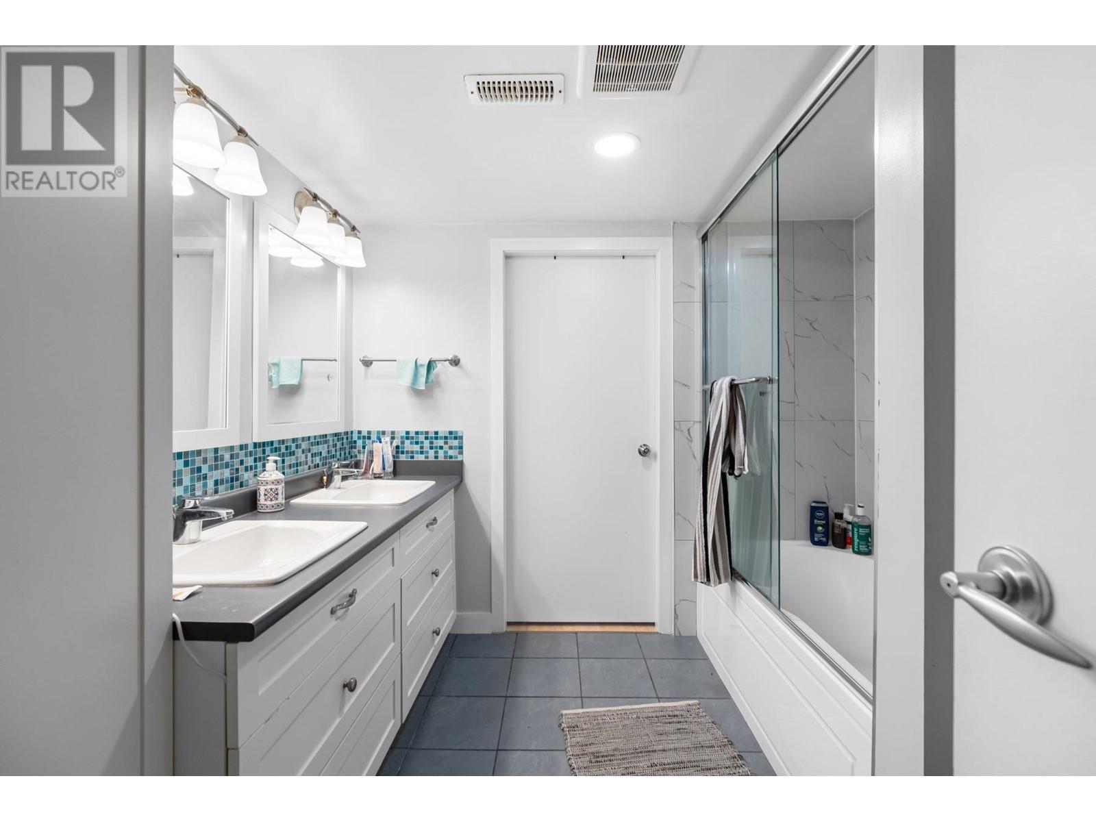 5516 Clarendon Street, Vancouver, British Columbia  V5R 3J9 - Photo 35 - R3002222