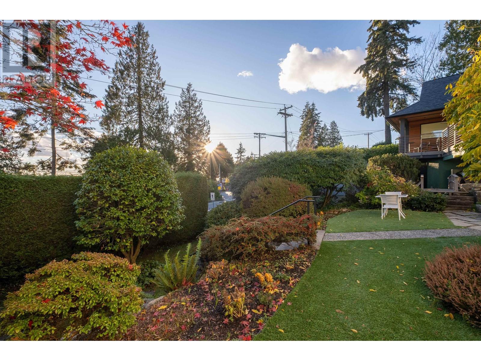 3260 Travers Avenue, West Vancouver, British Columbia  V7V 1G5 - Photo 8 - R3002242