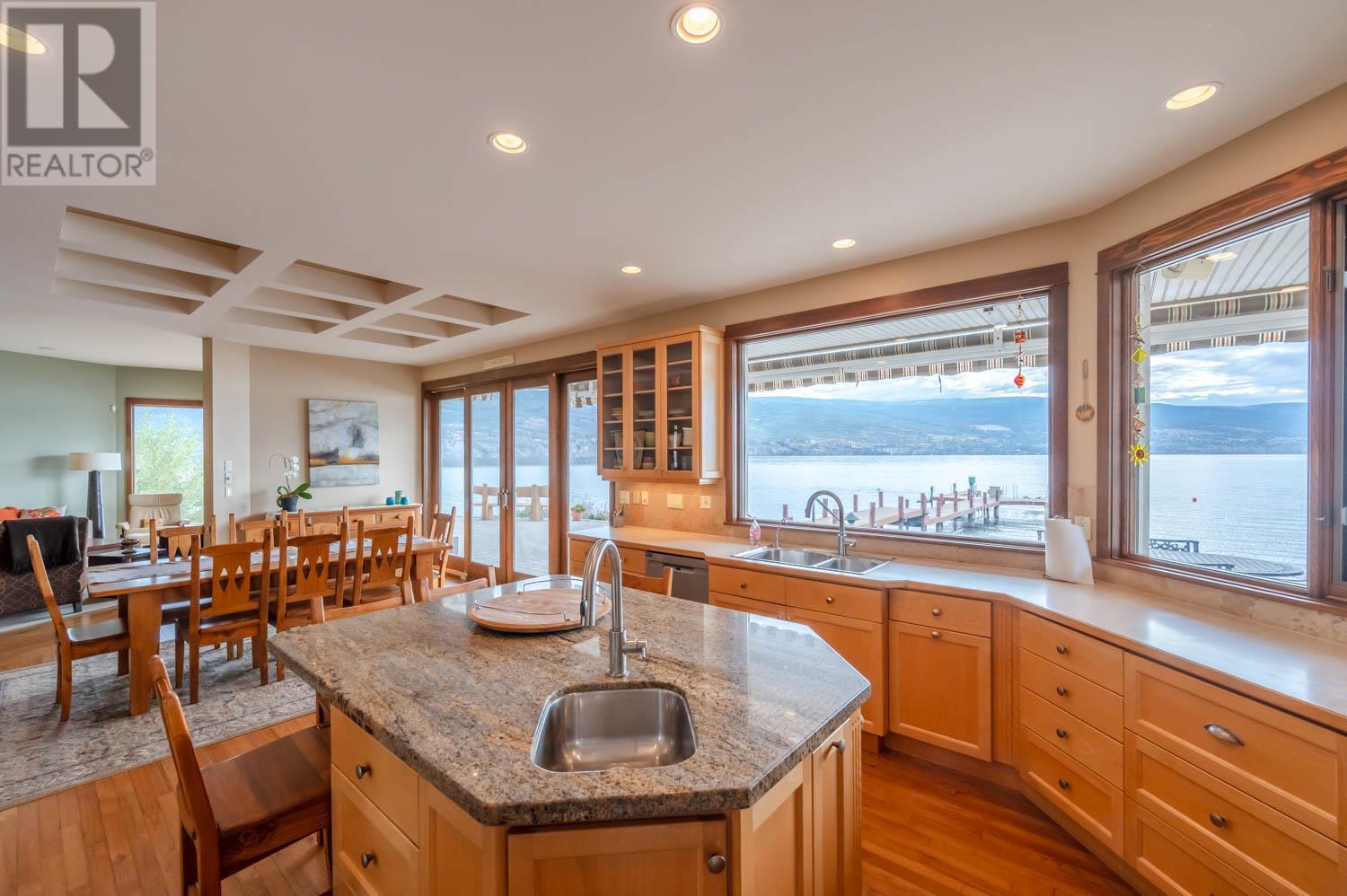 Property at 17019 Lakeshore Drive N image 4