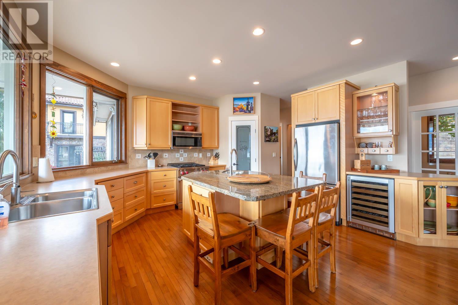 Property at 17019 Lakeshore Drive N image 5