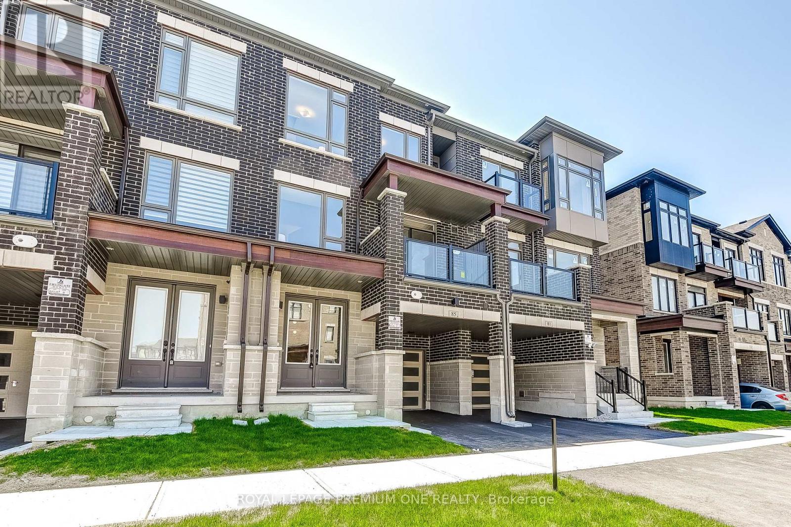 85 Tennant Circle N, Vaughan, Ontario  L4H 5L5 - Photo 3 - N12145144