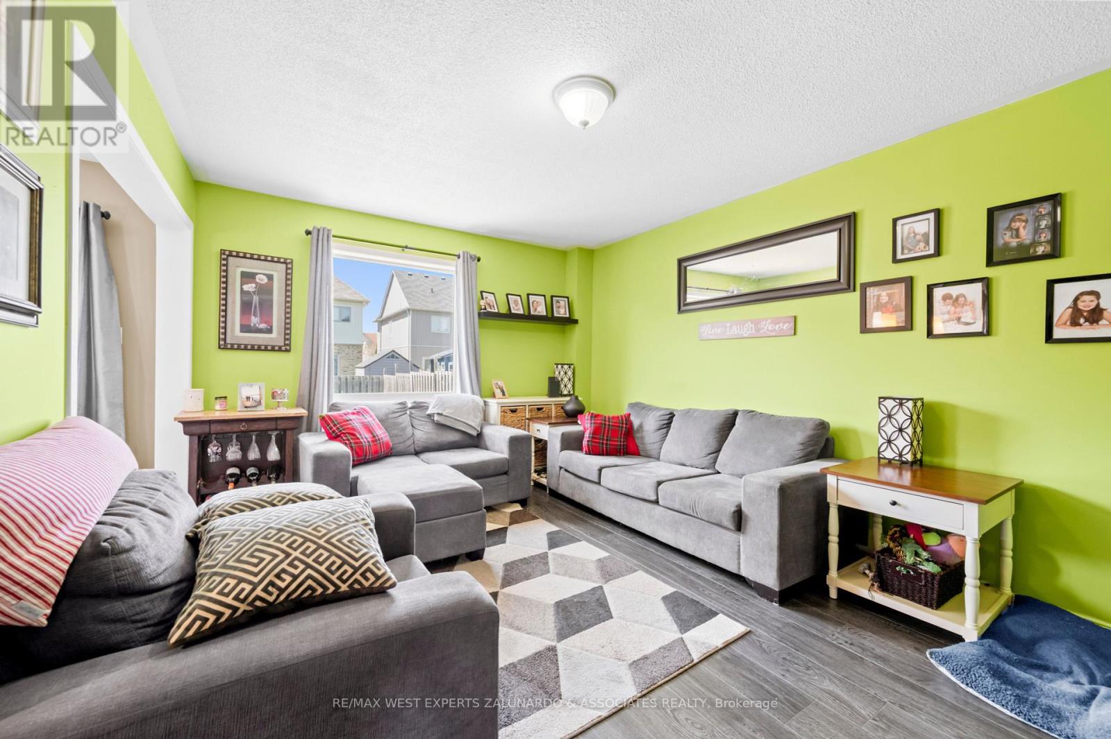 156 Stonemount Crescent, Essa, Ontario  L0M 1B4 - Photo 11 - N12145211