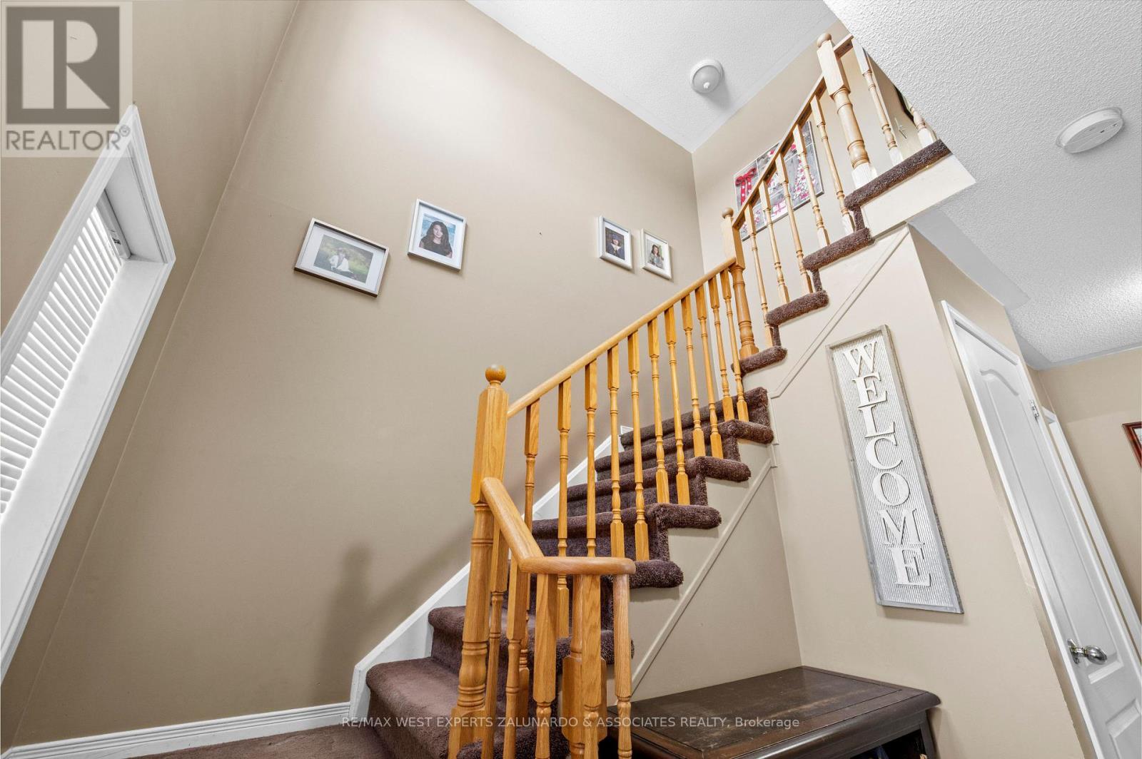 156 Stonemount Crescent, Essa, Ontario  L0M 1B4 - Photo 16 - N12145211