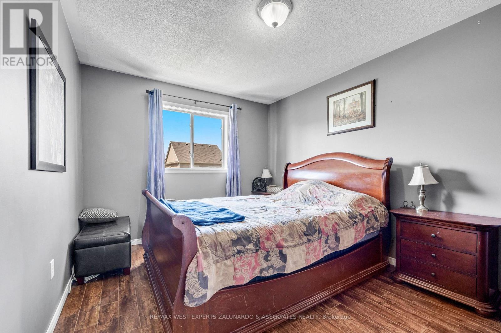 156 Stonemount Crescent, Essa, Ontario  L0M 1B4 - Photo 17 - N12145211
