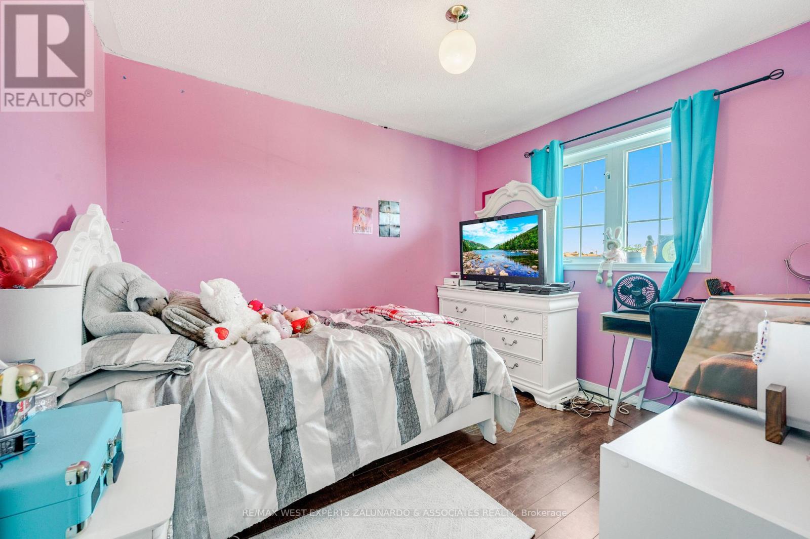 156 Stonemount Crescent, Essa, Ontario  L0M 1B4 - Photo 22 - N12145211