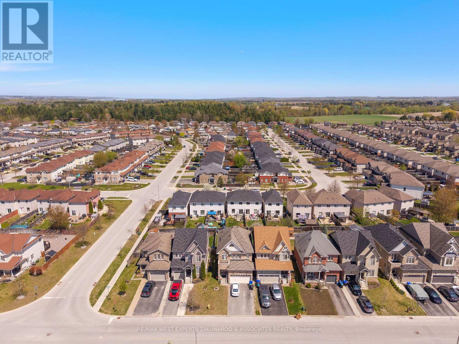 156 Stonemount Crescent, Essa, Ontario  L0M 1B4 - Photo 30 - N12145211