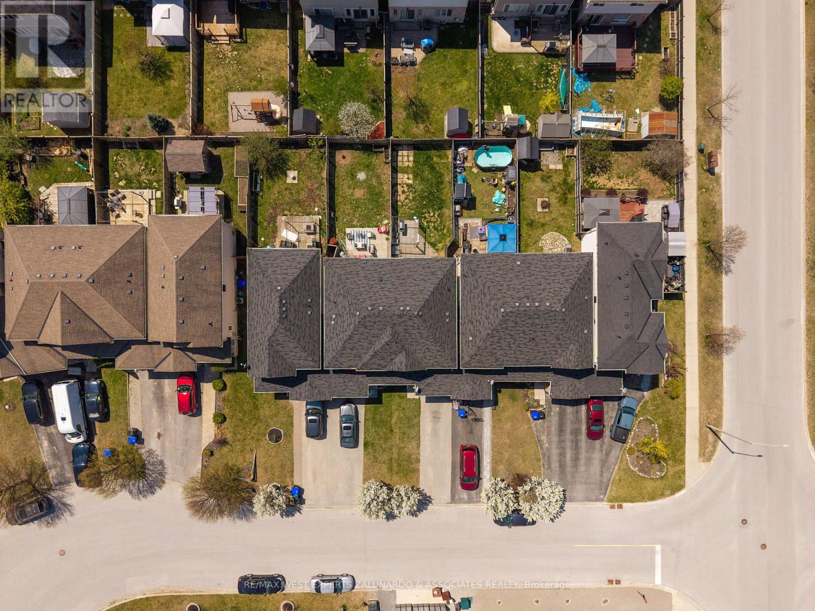 156 Stonemount Crescent, Essa, Ontario  L0M 1B4 - Photo 31 - N12145211