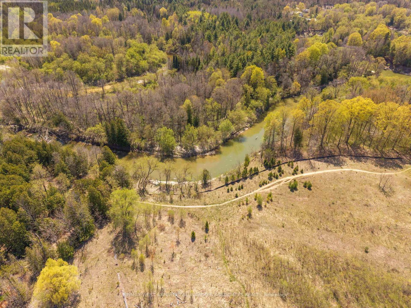 156 Stonemount Crescent, Essa, Ontario  L0M 1B4 - Photo 34 - N12145211