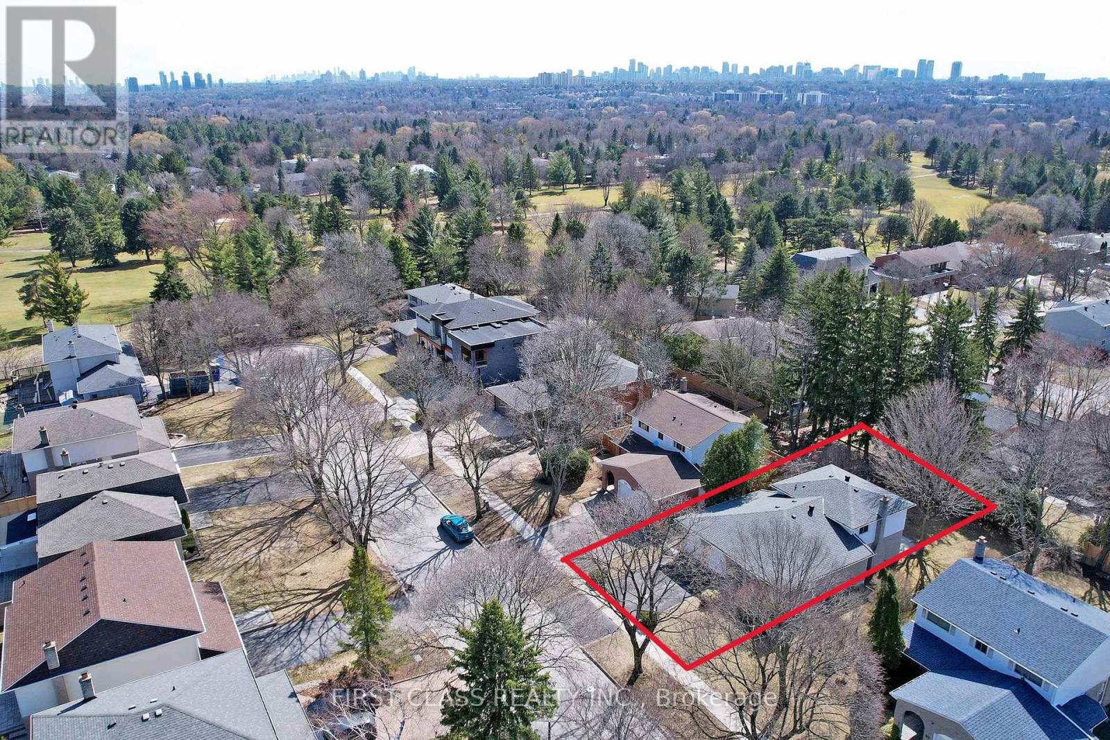 60 Dawn Hill Trail, Markham, Ontario  L3T 3B2 - Photo 5 - N12145267
