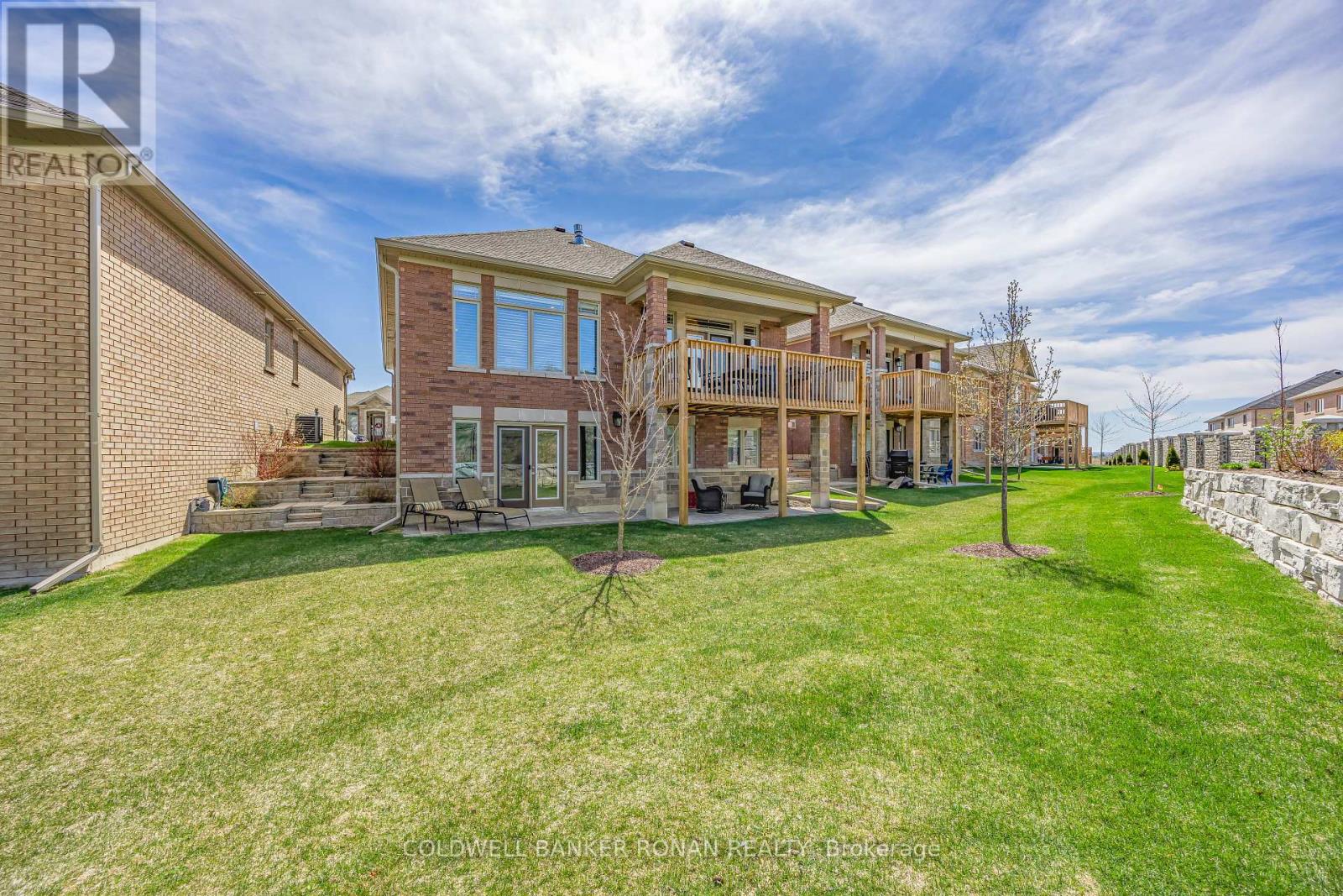 Property at 20 - 114 SUMMERHILL DRIVE image 4