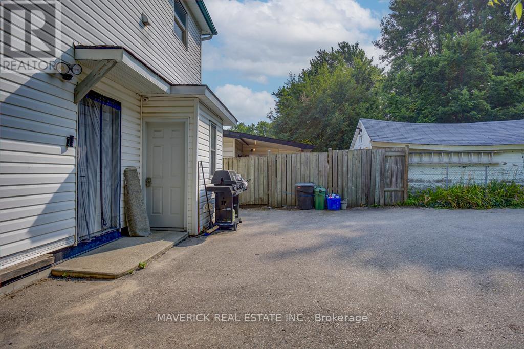 Photo 17 of 24 for 717 Central Avenue