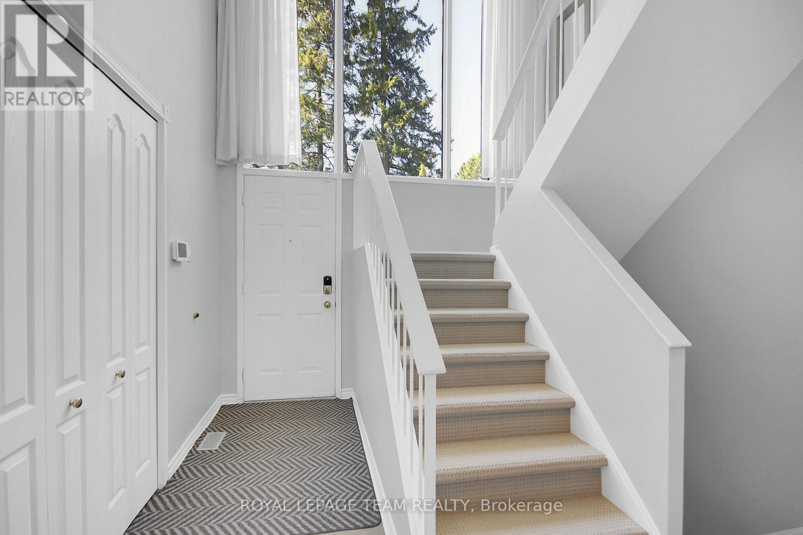 Property at 27 SANDWELL CRESCENT image 3