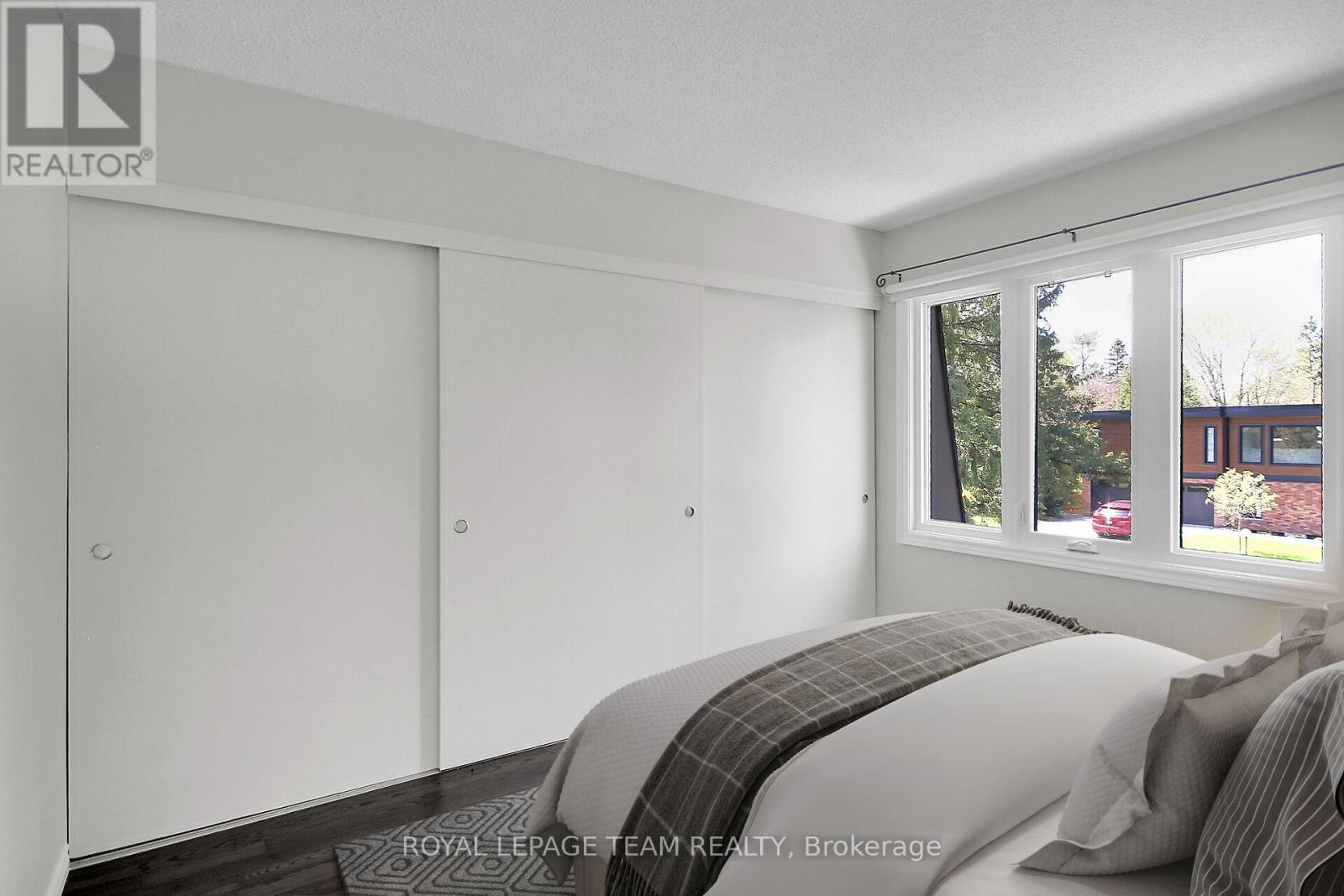 27 Sandwell Crescent, Ottawa, Ontario  K2K 1V2 - Photo 38 - X12145332